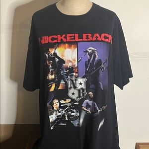 😄Nickelback  concert Tshirt graphic band shirt 2012